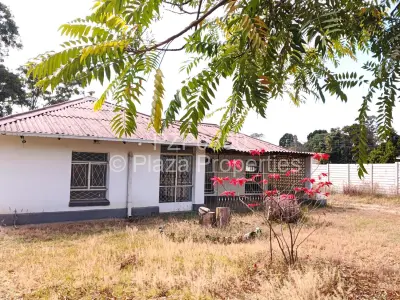 House to Rent in Queensdale