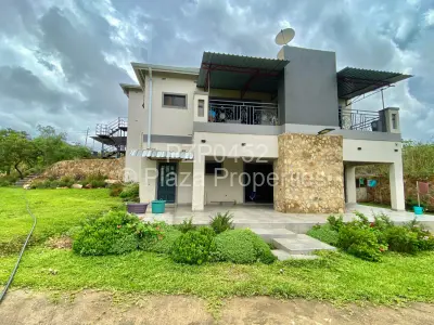 House For Sale in Crowhill Views