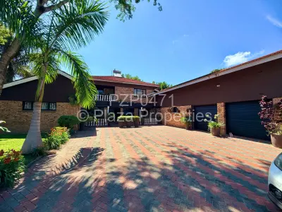 House For Sale in Zimre Park