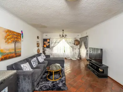 Cottage/Garden Flat For Sale in Bluff Hill