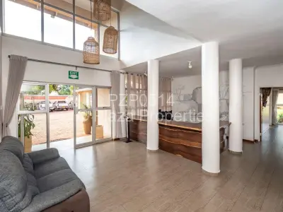 House For Sale in Greystone Park