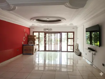 House For Sale in Monavale