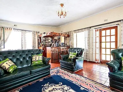 House For Sale in Highlands