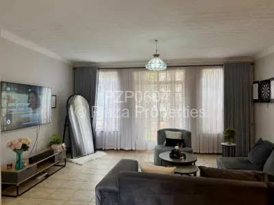 Cottage/Garden Flat For Sale in Avenues
