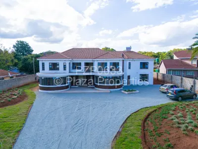 House For Sale in Borrowdale West