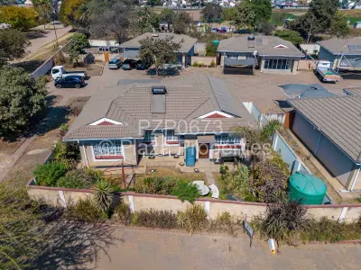 Cottage/Garden Flat For Sale in Waterfalls