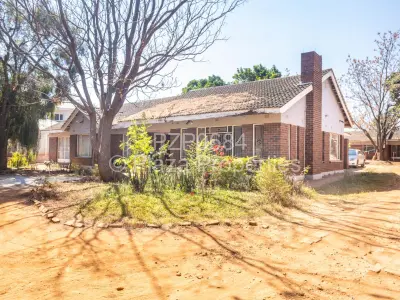 House For Sale in Borrowdale West