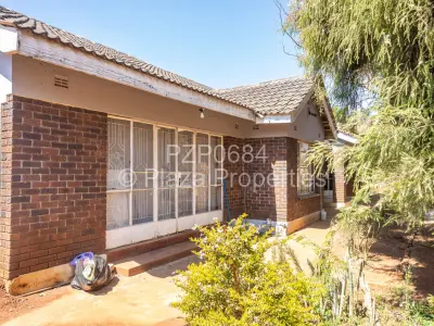 House For Sale in Borrowdale West