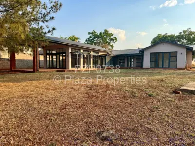 Townhouse/Cluster For Sale in Helensvale