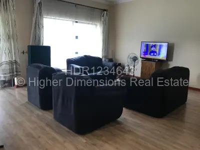 Flat/Apartment For Rent in Newlands