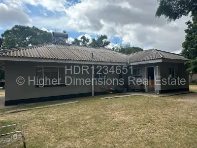 House For Sale in Queensdale