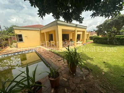 Townhouse/Complex/Cluster for Sale in Pomona