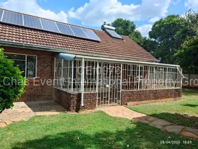 Cottage/Garden Flat For Rent in Mount Pleasant