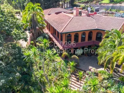 House For Sale in Greystone Park