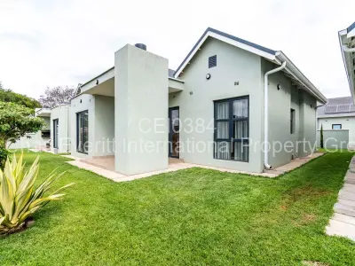 Townhouse/Cluster For Rent in Borrowdale West