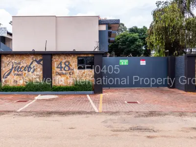 Townhouse/Cluster For Rent in Borrowdale West