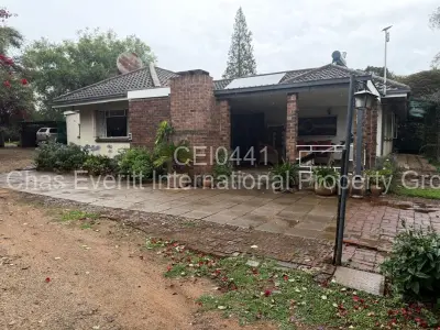 House For Sale in Matsheumhlope