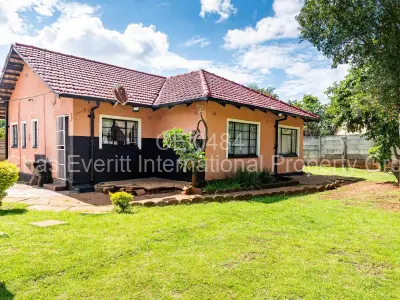 House For Rent in Mabelreign