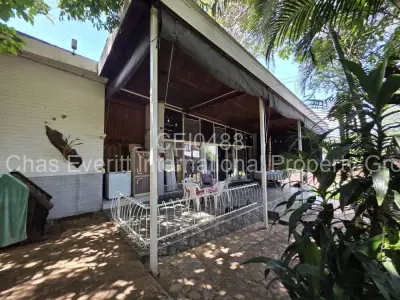 House For Sale in Burnside