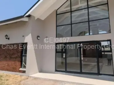 Townhouse/Cluster For Sale in Hatfield