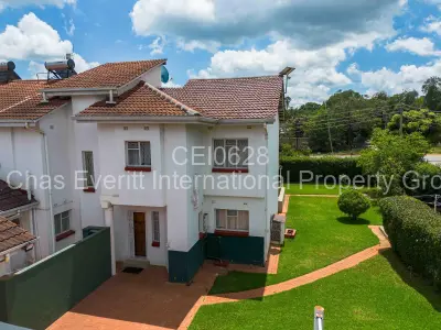 Townhouse/Cluster For Sale in Highlands