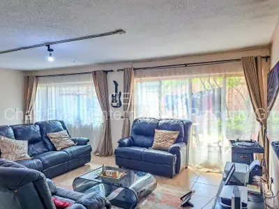 Townhouse/Cluster For Rent in Avenues