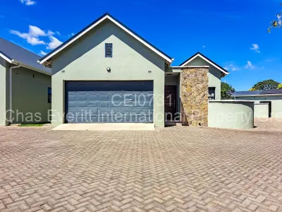 Townhouse/Cluster For Rent in Borrowdale West