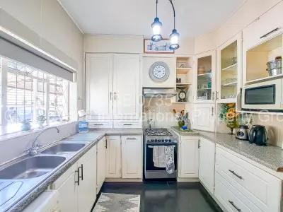 Flat/Apartment For Rent in Avondale