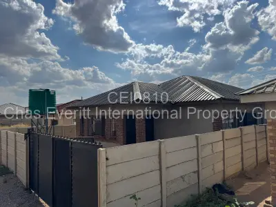 House For Sale in Southview Park