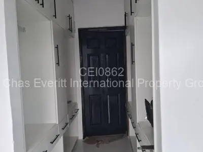 Townhouse/Cluster For Sale in Hatfield