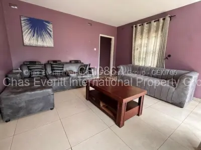 Cottage/Garden Flat For Rent in Pomona