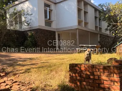 House For Sale in Greystone Park