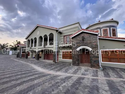 House For Sale in Brookeview
