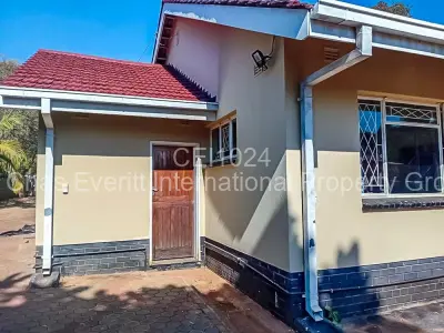 House For Rent in Greendale