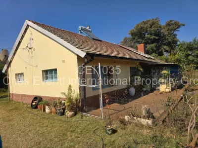 House For Sale in Greenhill