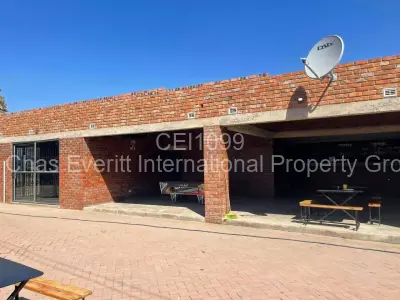 Retail/Shop For Sale in Mabvuku