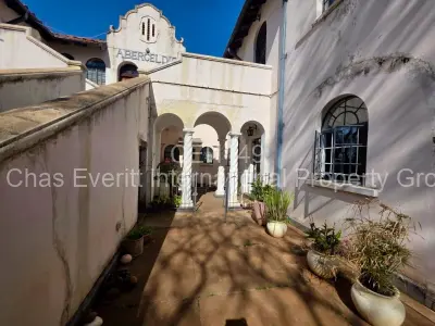 Flat/Apartment For Sale in Suburbs