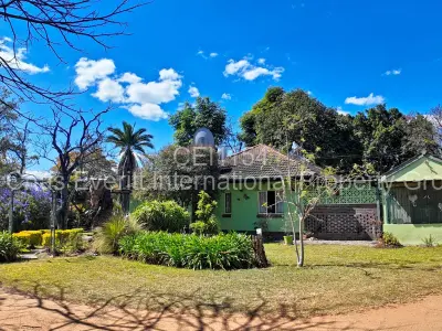House For Sale in Burnside