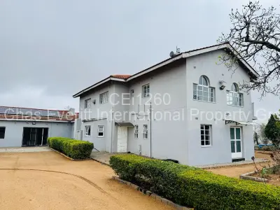 House For Rent in Burnside