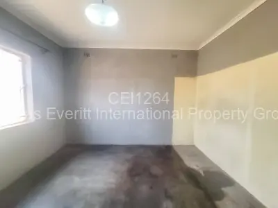 Cottage/Garden Flat For Rent in Waterfalls