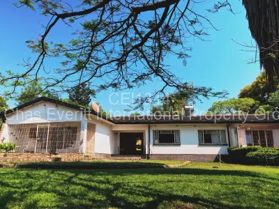 House For Sale in Burnside