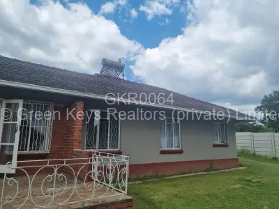 House For Sale in Avondale