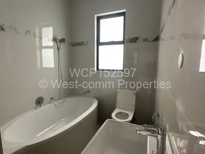 Flat/Apartment For Rent in Haydon Park