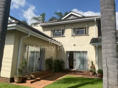 Townhouse/Cluster For Sale in Greendale