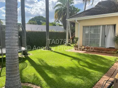 Townhouse/Cluster For Sale in Greendale