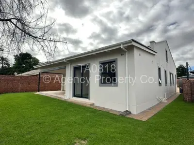 Townhouse/Cluster For Rent in Highlands