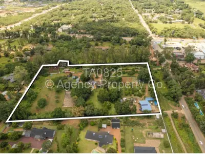 Commercial Stand For Sale in Chisipite