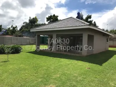 Townhouse/Cluster For Rent in Highlands