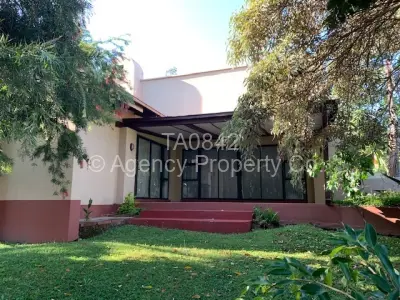 Townhouse/Cluster For Sale in Kambanji