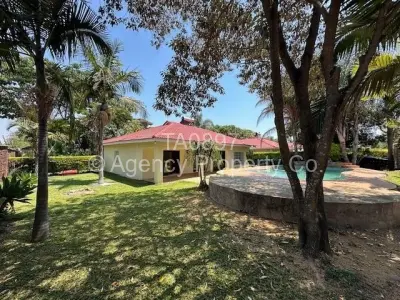 Townhouse/Cluster For Sale in Newlands